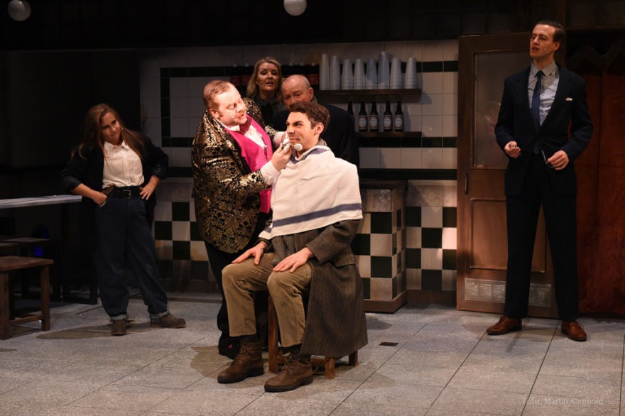 Musical Erfahrungsbericht zu Sweeney Todd – The Demon Barber of Fleet Street im Deutschen Theater - Verführung vom 15.03.2020