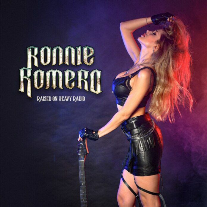 Ronnie Romero - Raised on heavy radio von Ronnie Romero - CD (Jewelcase) Bildquelle: EMP.de / Ronnie Romero