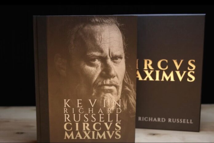 Kevin Russels Biografie 'CIRCVS MAXIMVS': Die Autoren Thilo Hornschild und Mumpi im Exklusivgespräch