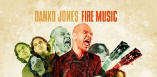 Danko Jones - Fire music von Danko Jones - CD (Digipak) Bildquelle: EMP.de / Danko Jones