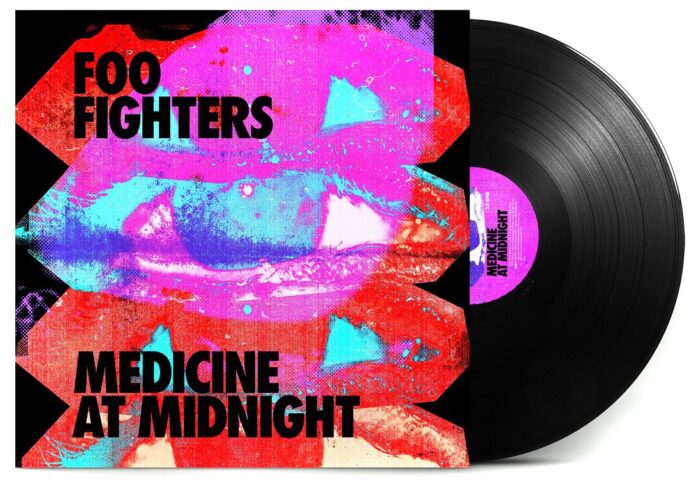 Foo Fighters - Medicine at midnight von Foo Fighters - LP (Standard) Bildquelle: EMP.de / Foo Fighters