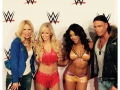 WWE Divas Natalya und Naomi zusammen mit TV-Moderatorin Sonya Kraus und Ex-Bundesligastar Tim Wiese bei der WWE Live-Show am 15.11.2014 in Frankfurt